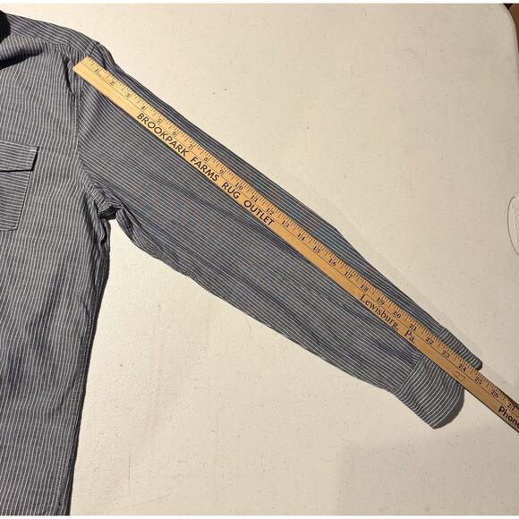 American Eagle Button Down Shirt Men Size Medium Pinstripe Preppy Academia 2010s - Picture 5 of 9